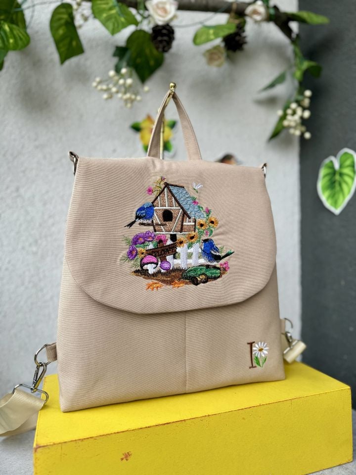 Krem Kuş Evi  Nakışlı Sırt Çantası