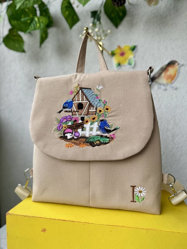 Krem Kuş Evi  Nakışlı Sırt Çantası