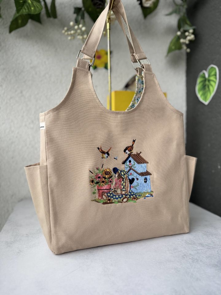 Krem Kuş Evi 2  Nakışlı Omuz Çantası