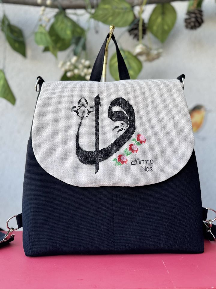 Siyah Vav Elif Kanaviçe İşlemeli Sırt Çantası