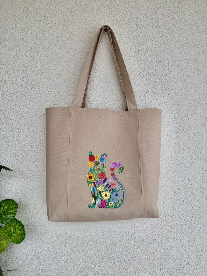 Krem Pop-up Çiçekli Kedi Nakışlı Omuz Çantası