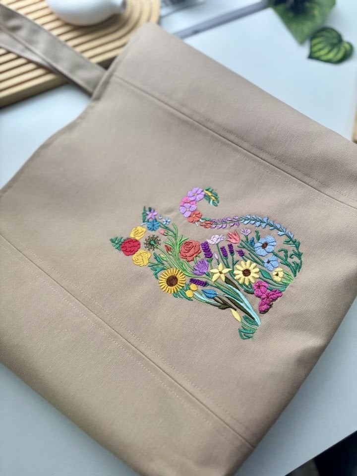 Krem Pop-up Çiçekli Kedi Nakışlı Omuz Çantası