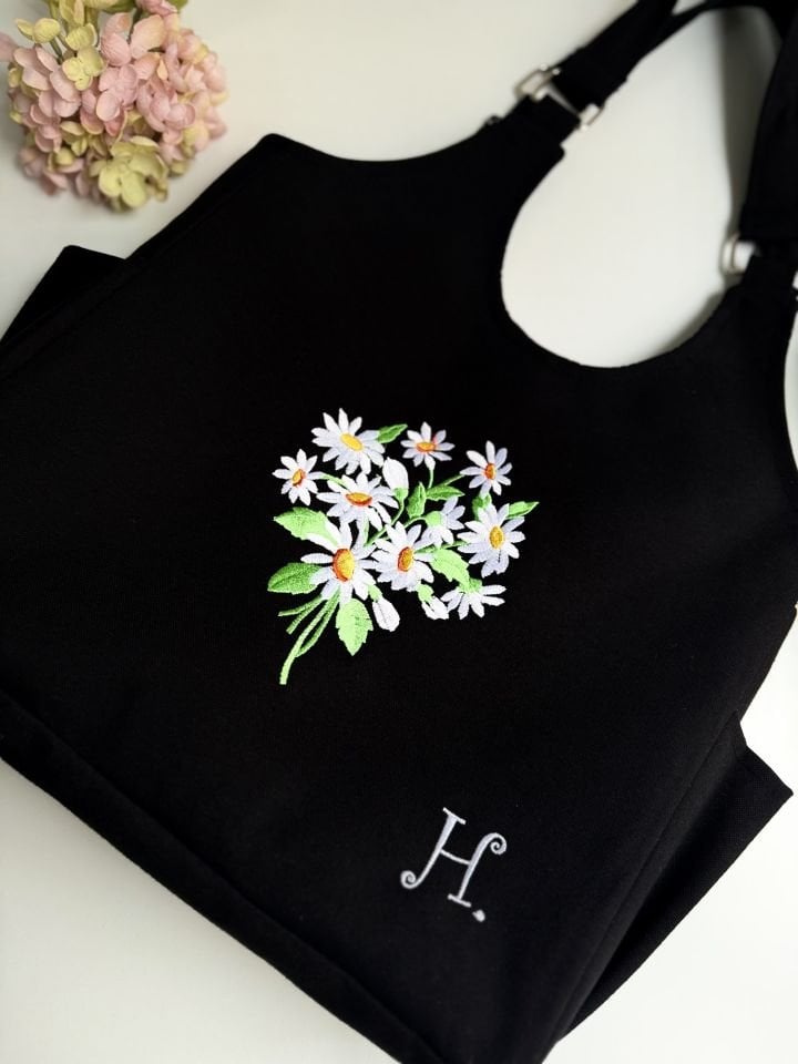 Siyah Papatya Nakışlı Omuz Çantası
