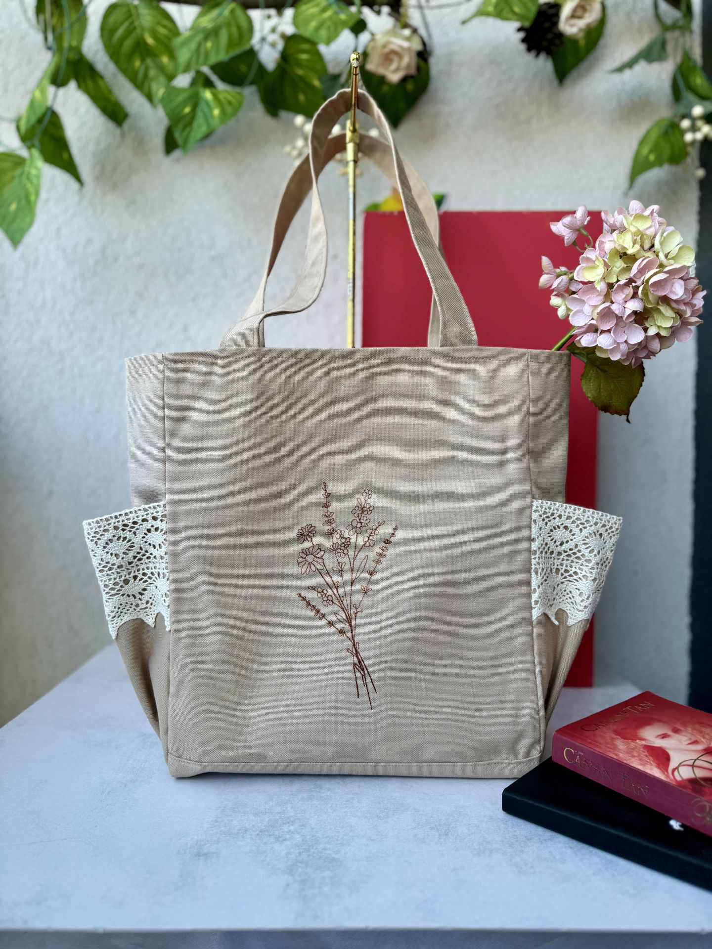 Krem Otantik Serisi Çiçekli Omuz Çantası