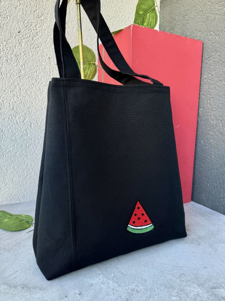 Siyah Karpuz Nakışlı Omuz Çantası