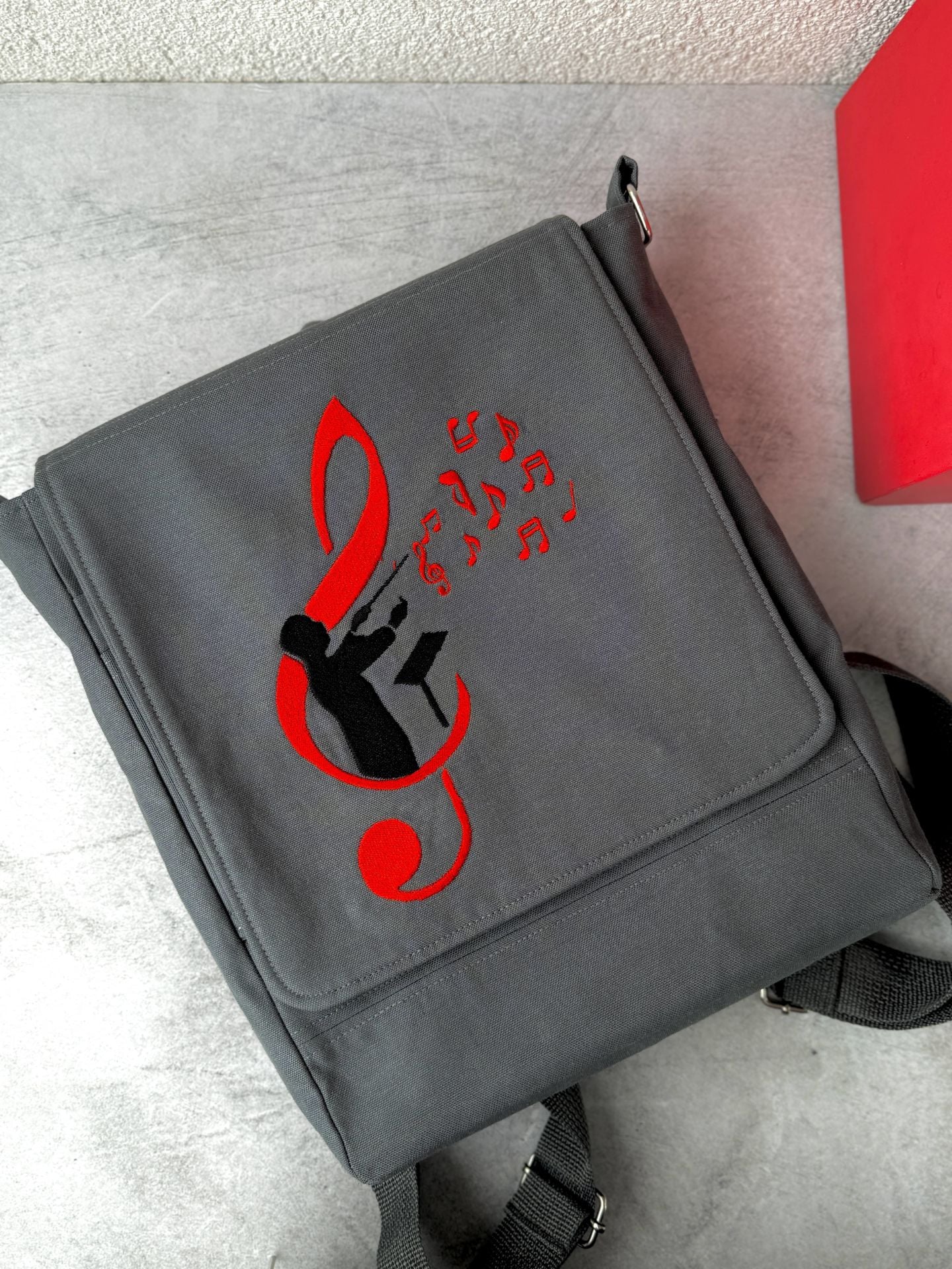 Antrasit Sol Anahtar Nakışlı 13 İnç Laptop Çantası