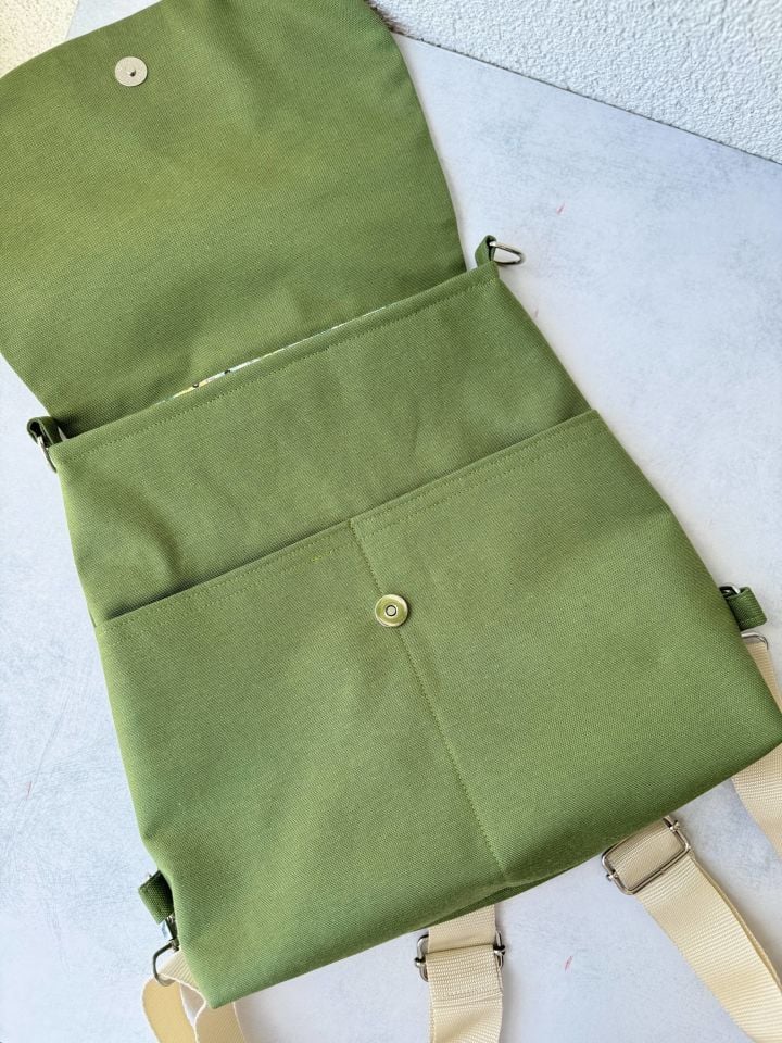 Yeşil Papatya Nakışlı Sırt Çantası