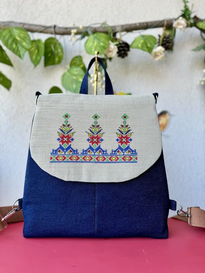 Denim Etnik Kanaviçe İşlemeli Sırt Çantası