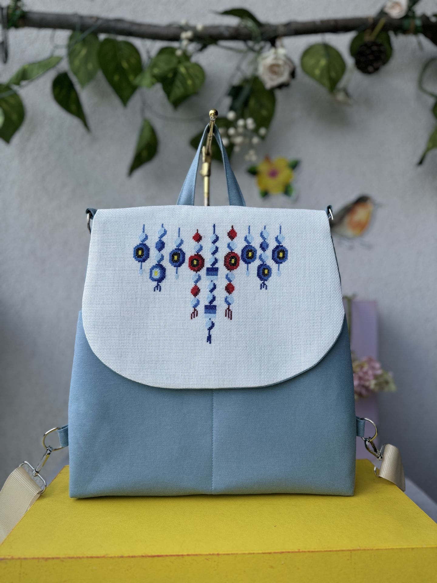 Mavi Nazar Boncuğu Kanaviçe İşlemeli Sırt Çantası