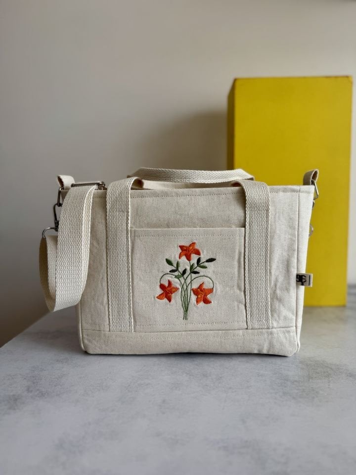 Krem Kardelen Nakışlı Omuz Çantası