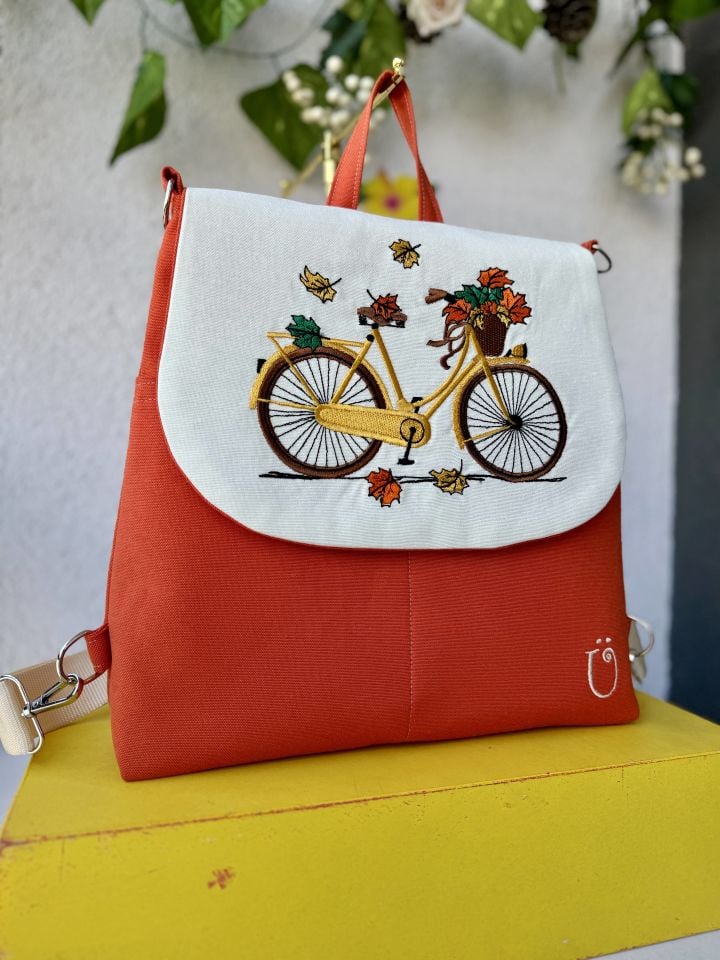Turuncu Bisiklet Nakışlı Sırt Çantası