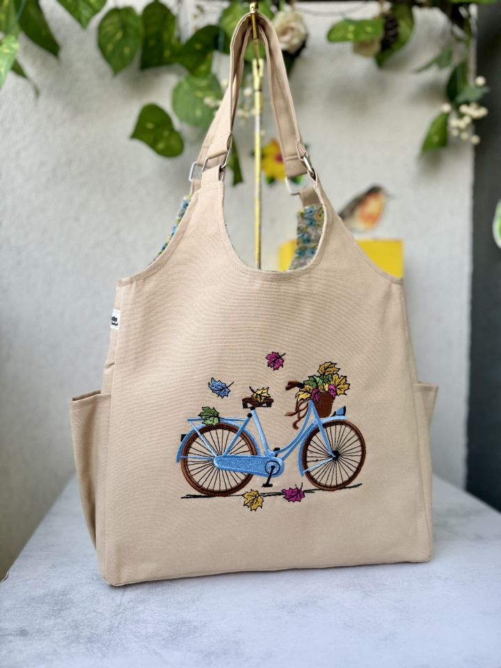 Krem Bisiklet Nakışlı Omuz Çantası