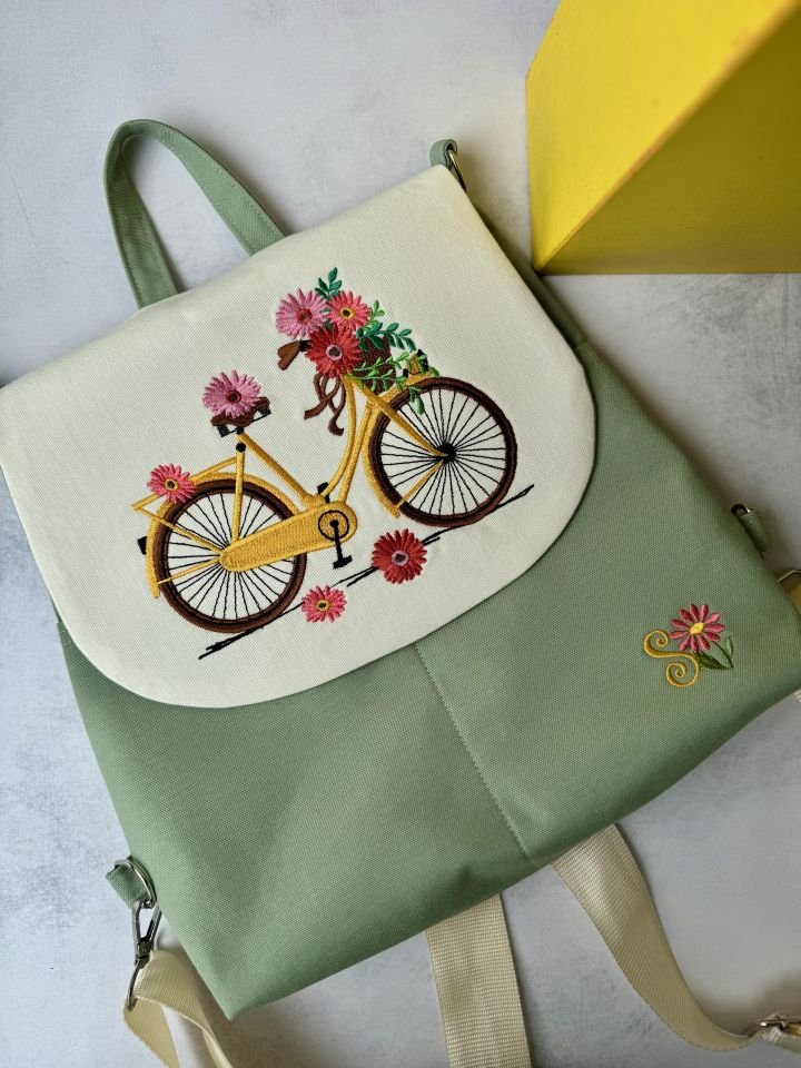 Su Yeşili Bisikletli Yaz Bahçesi Nakışlı Sırt Çantası