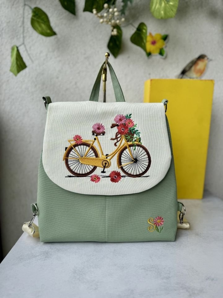 Su Yeşili Bisikletli Yaz Bahçesi Nakışlı Sırt Çantası