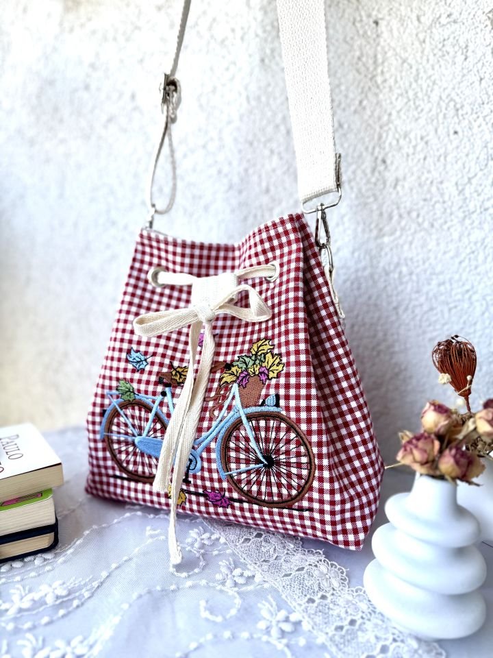 Kırmızı Ekose Bucket Omuz Çantası