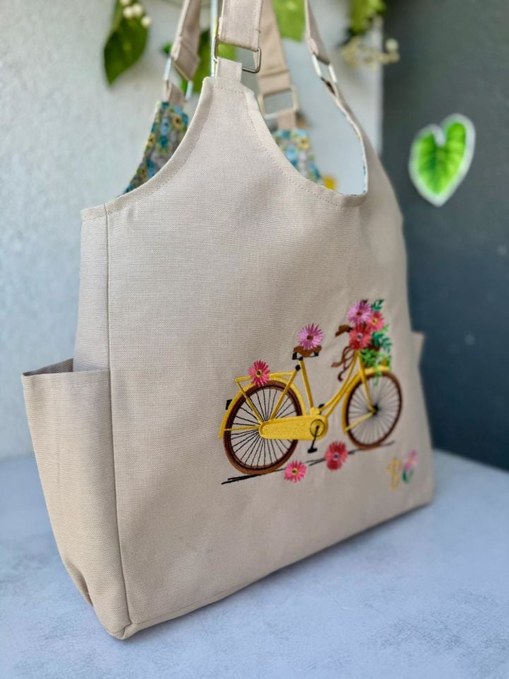 Krem Bisikletli Yaz Bahçesi Nakışlı Omuz Çantası