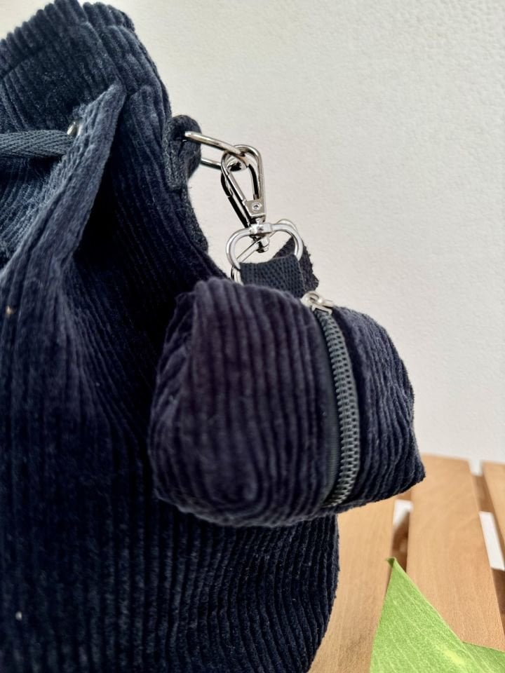 Grace Serisi Siyah Fitilli Kadife Harfli Bucket Omuz Çantası