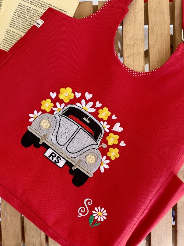 Kırmızı Çiçekli Woswos Nakışlı Omuz Çantası