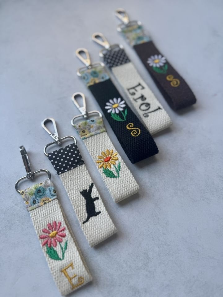 Nakışlı Anahtarlıklar