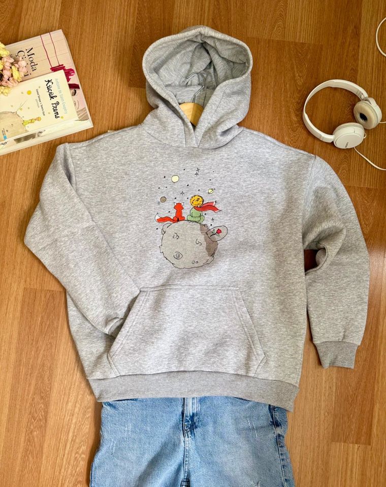 Oversize Kapüşonlu Nakışlı Sweatshırt