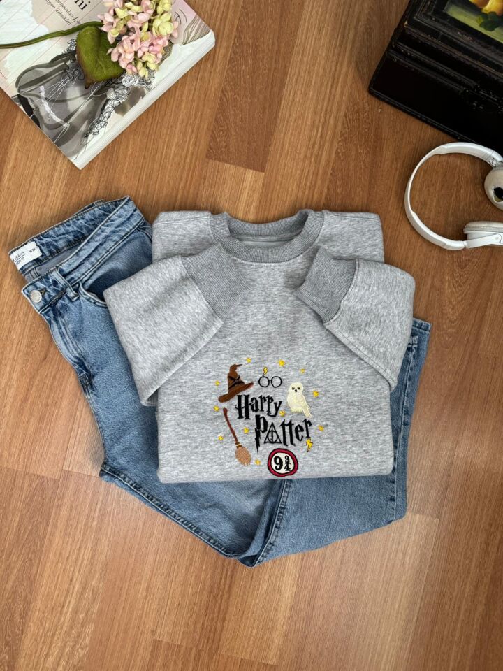 Oversize Nakışlı Sweatshırt