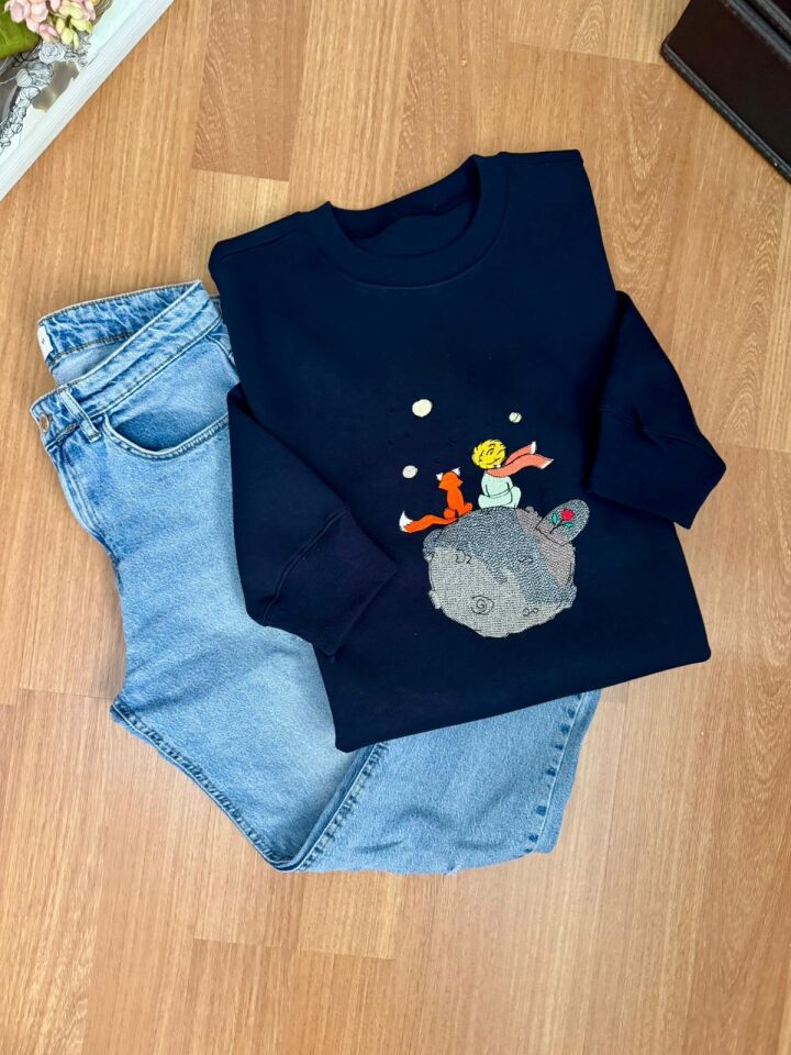 Oversize Nakışlı Sweatshırt