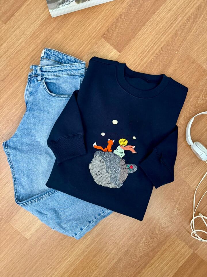 Oversize Nakışlı Sweatshırt