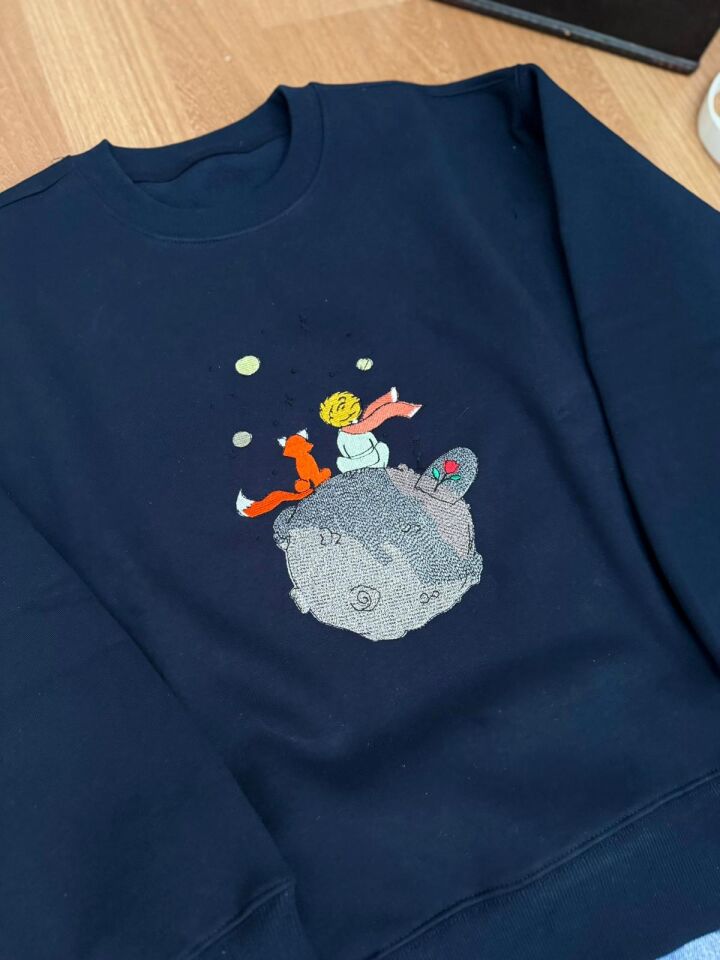 Oversize Nakışlı Sweatshırt