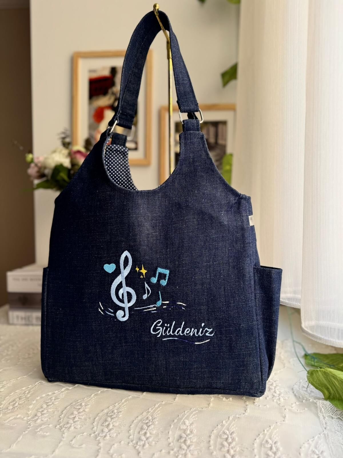 Kişiye Özel Müzik Temalı Nakışlı Omuz Çantası